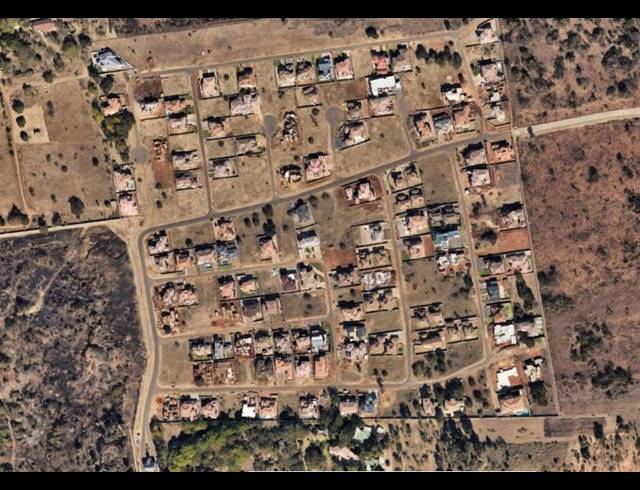 LAND FOR SALE IN MAGALIESBERG COUNTRY ESTATE